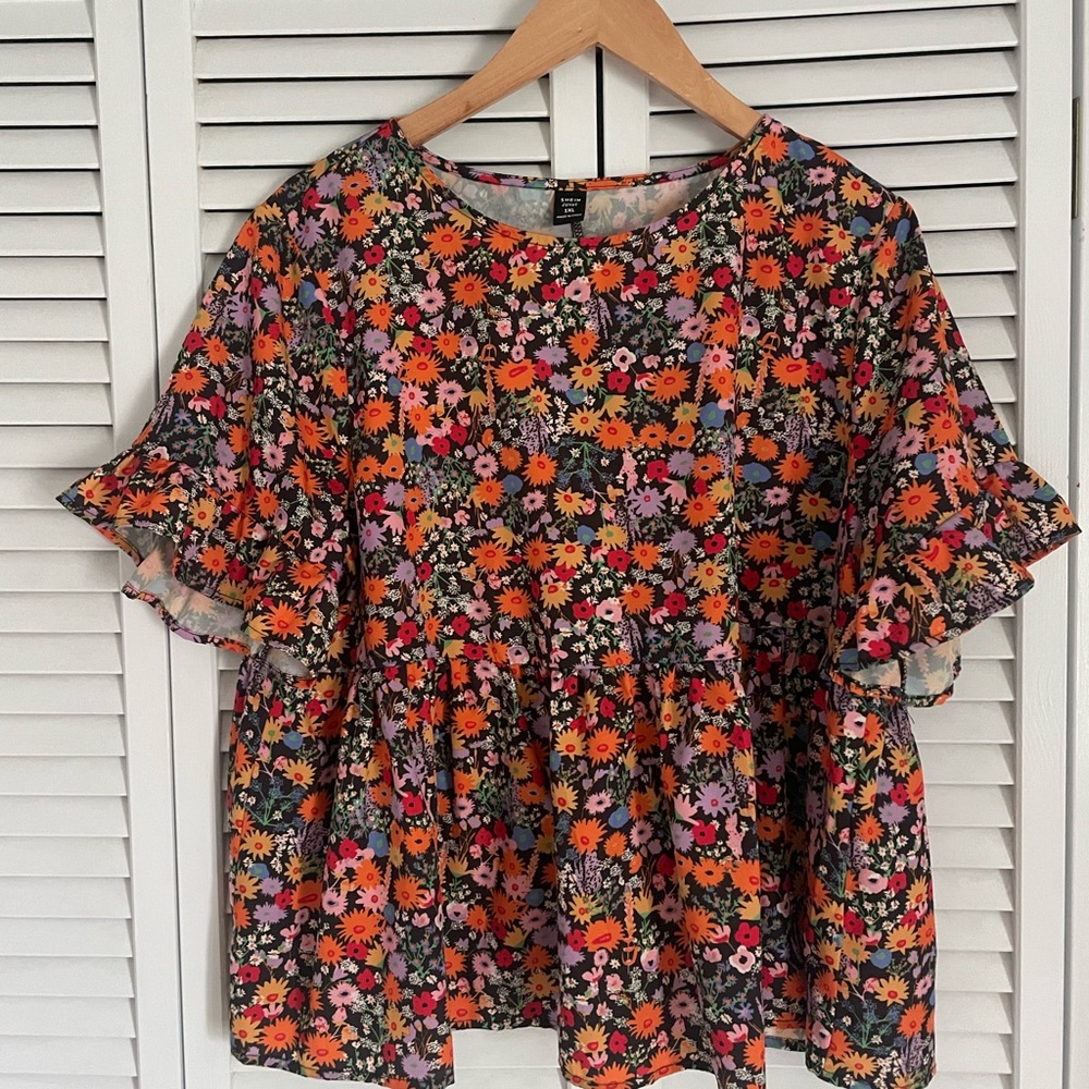 Floral Ruffle Sleeve Top